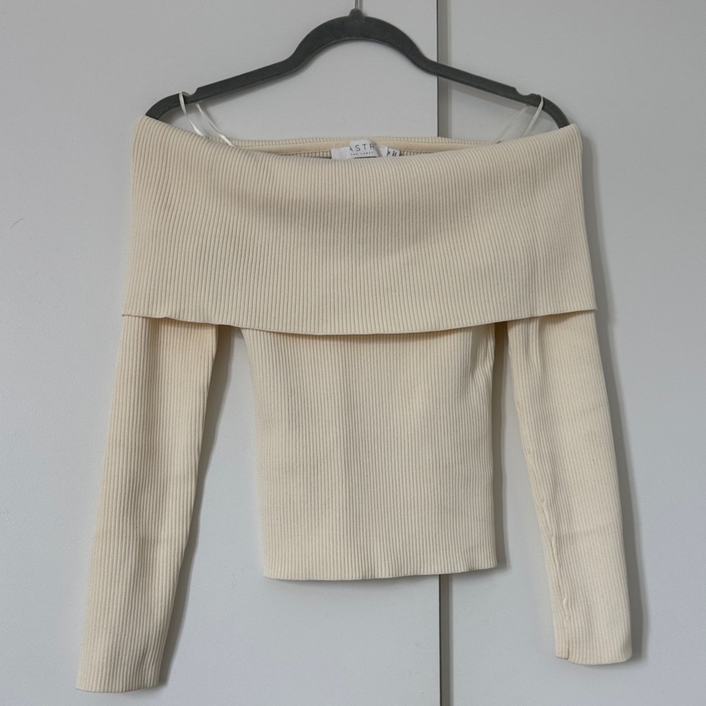 Astr Cream Off-Shoulder Sweater